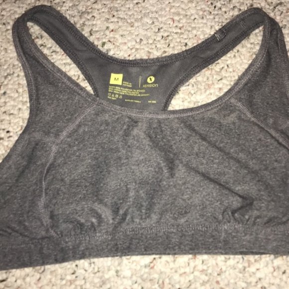 Bundle of 3 Medium Sports Bra's - Picture 6 of 7